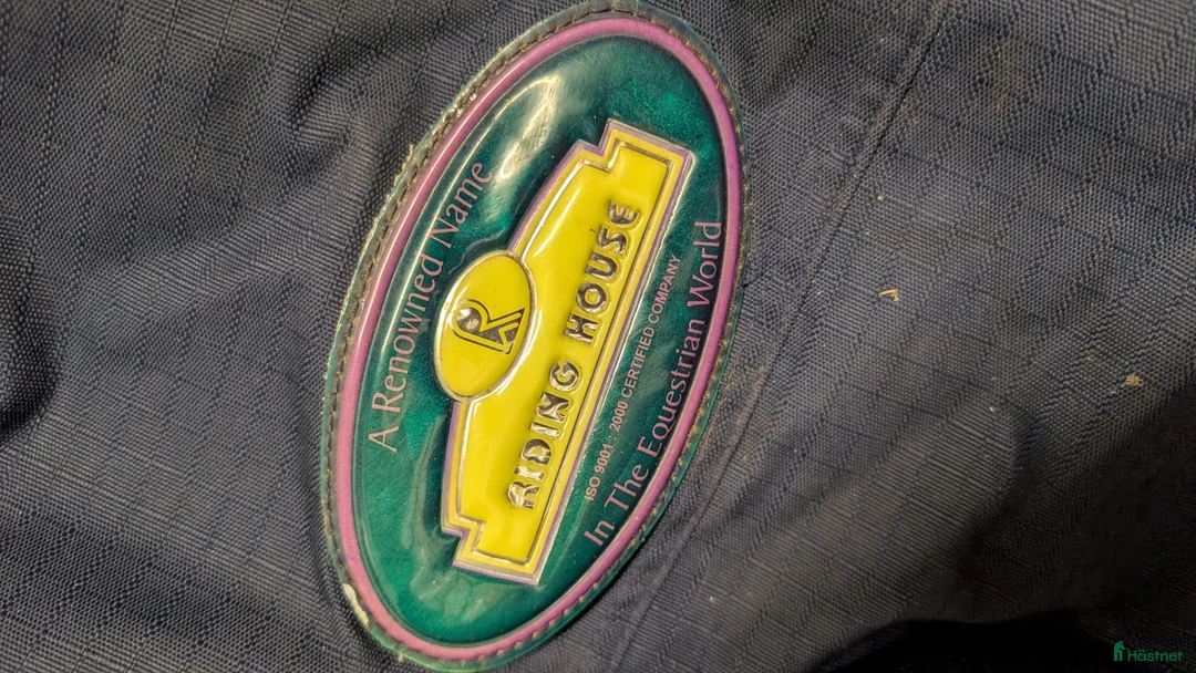 Täcken hästutrustning till salu: Tjockt vintertäcke 125 cm i Skepplanda - Annons 2