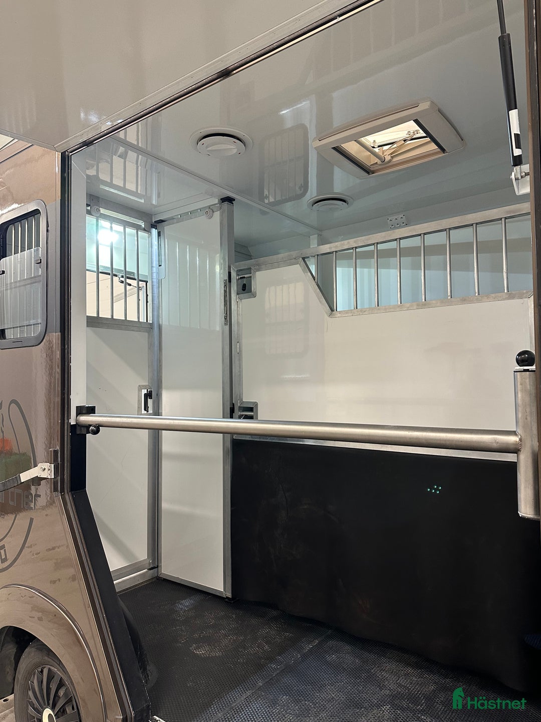 Hästlastbilar  fordon & transport till salu: Stuterimodell i mkt fint skick. Endast 10.000 mil i Åhus - Annons 5