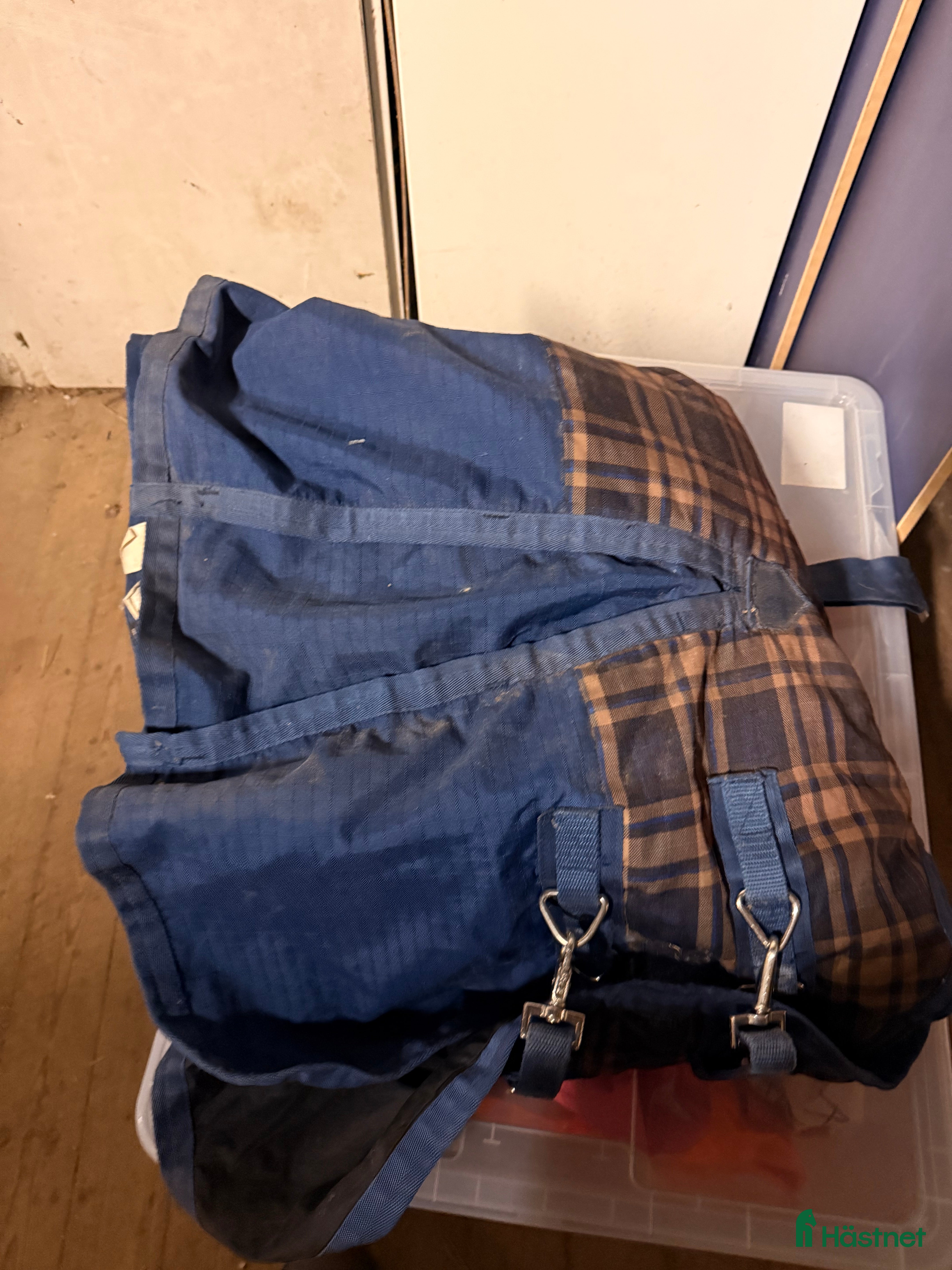 Övrig utrustning övrig utrustning till salu: Vintertäcke ca 250 gram  i Grödinge - Annons 12