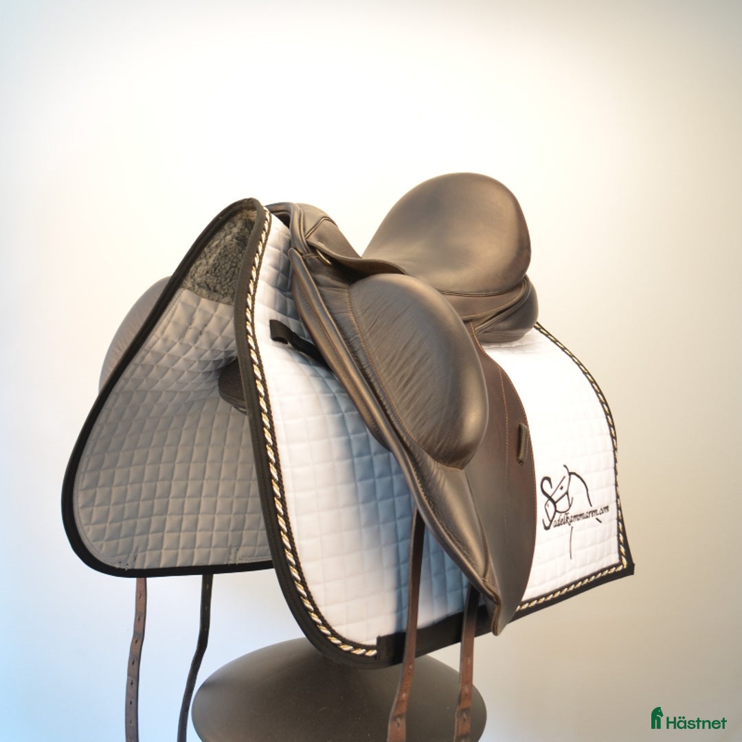 Sadlar hästutrustning till salu: Custom Icon Echo i Sparsör - Annons 2