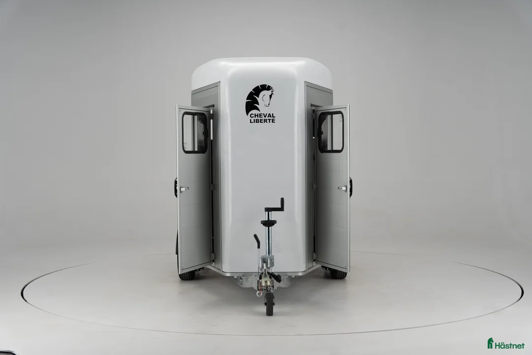 Hästtransporter  fordon & transport till salu: Cheval Liberté Touring Jumping - Annons 6