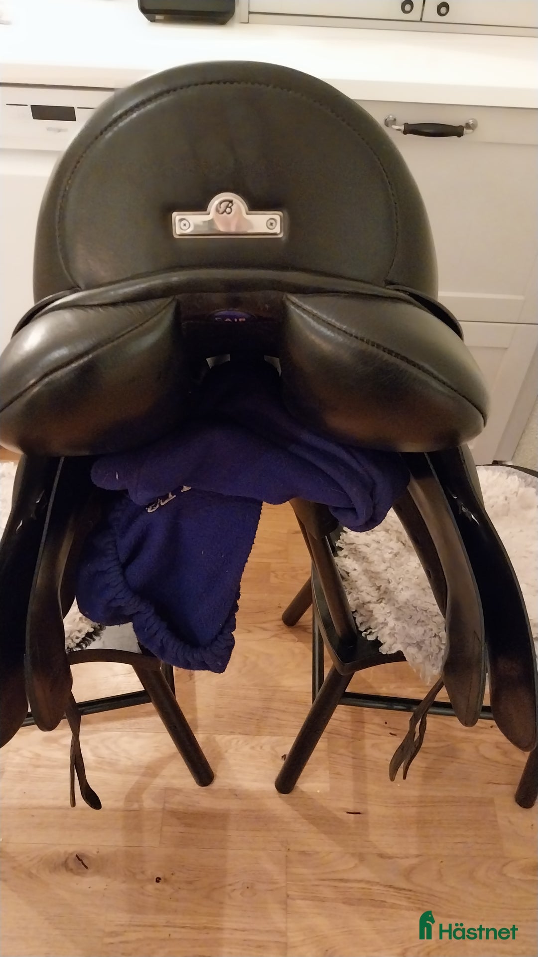 Sadlar hästutrustning till salu: Välskött Bates Dressyr sadel i Jönköping - Annons 2