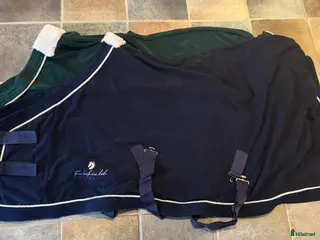 Täcken hästutrustning Fleecetäcken i Lund - Annons 1