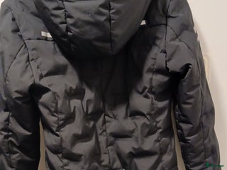 Jackor & Kavajer ryttarutrustning till salu: Vinterkappa Uhip i Linköping - Annons 3