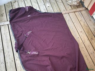 Täcken hästutrustning Amigo stalltäcke. Nytt i Munkedal - Annons 19