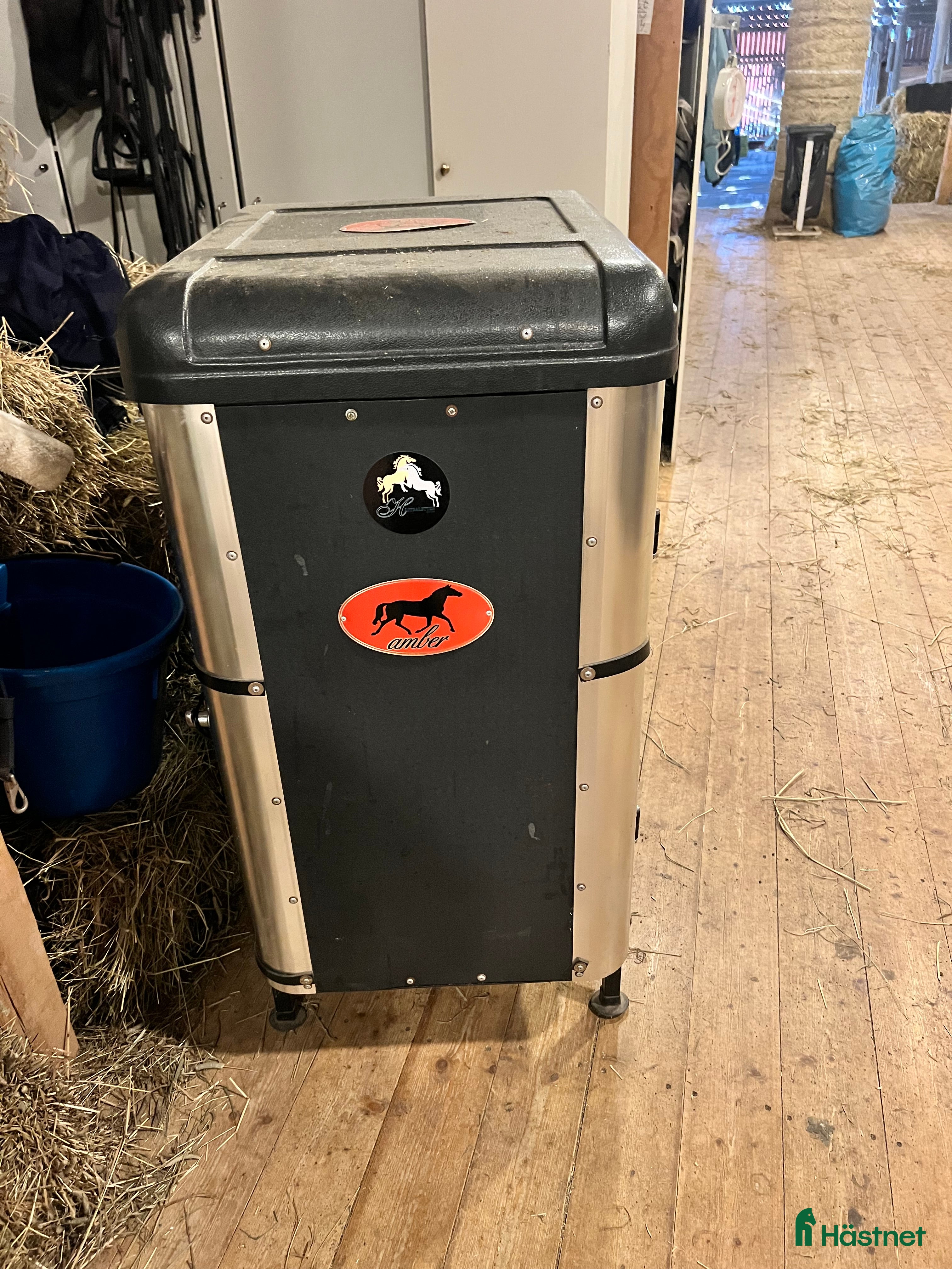 Övrig Hästutrustning hästutrustning till salu: Amber sadelskåp/ meetingskåp i Täby - Annons 4