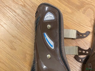 Benskydd hästutrustning till salu: Veredus framskydd i Västerljung - Annons 7