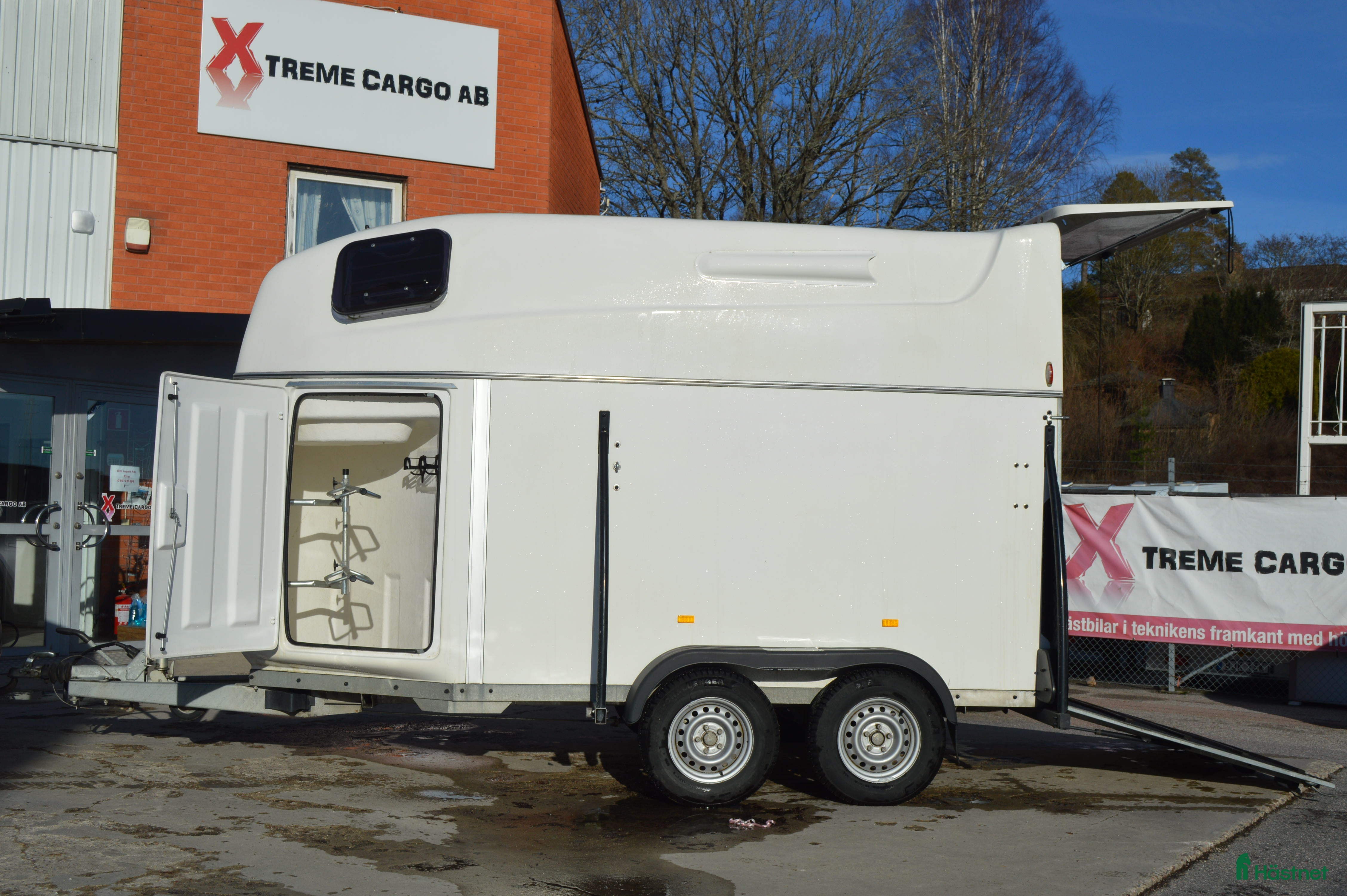 Hästtransporter  fordon & transport till salu: Christ Mega Coral Sadelkammare 2021 Totvikt 2000kg - Annons 1