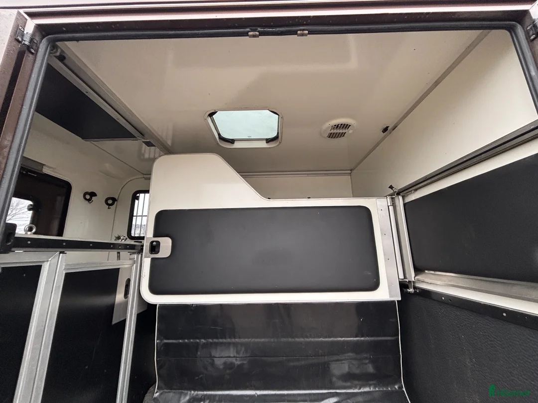 Hästlastbilar  fordon & transport till salu: Renault Master Krismar - Horsepartner hästbil - Annons 11