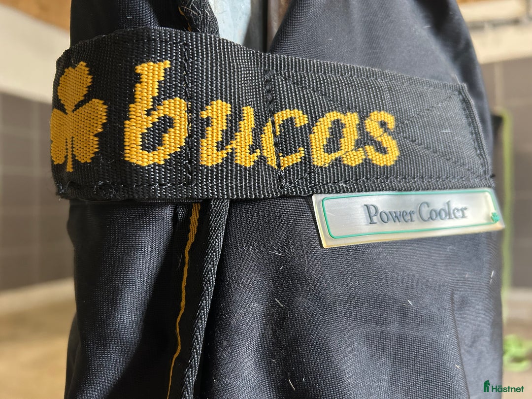 Täcken hästutrustning till salu: Bucas Power Color och nya lindor i Vellinge - Annons 2