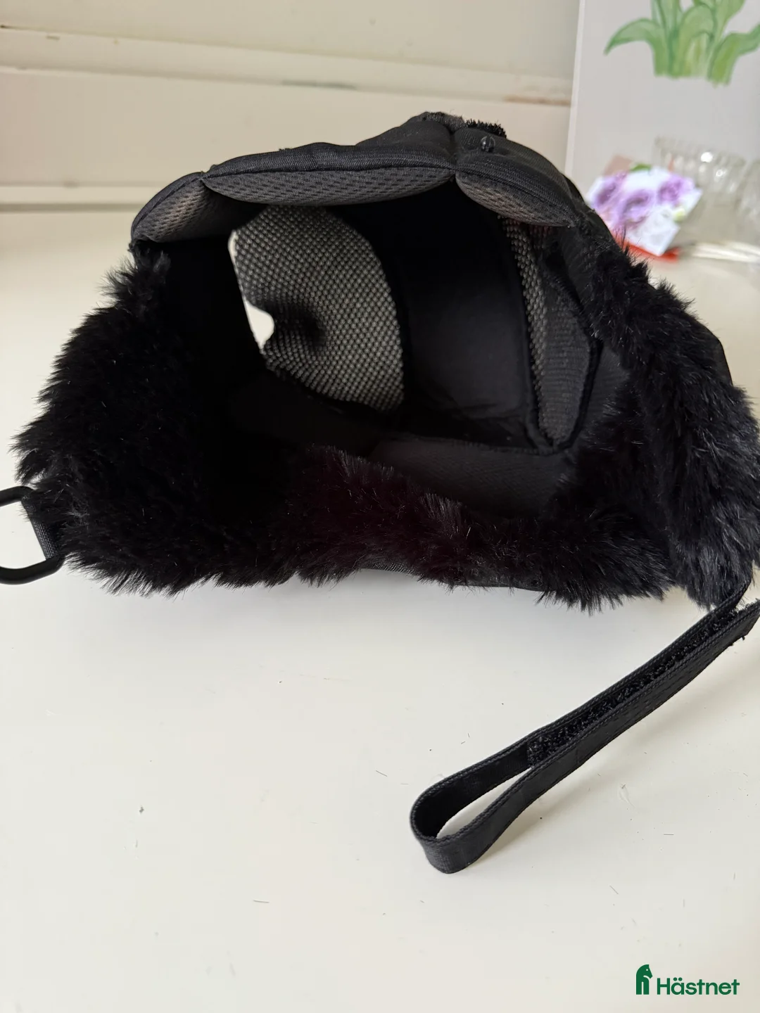 Övrig Ryttarutrustning ryttarutrustning till salu: Samshield vinter innerliner strl 55 i Kinna - Annons 2