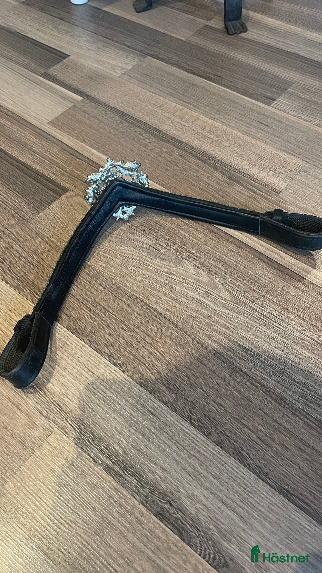 Träns hästutrustning till salu: Fint pannband i bra skick! i Huddinge - Annons 5