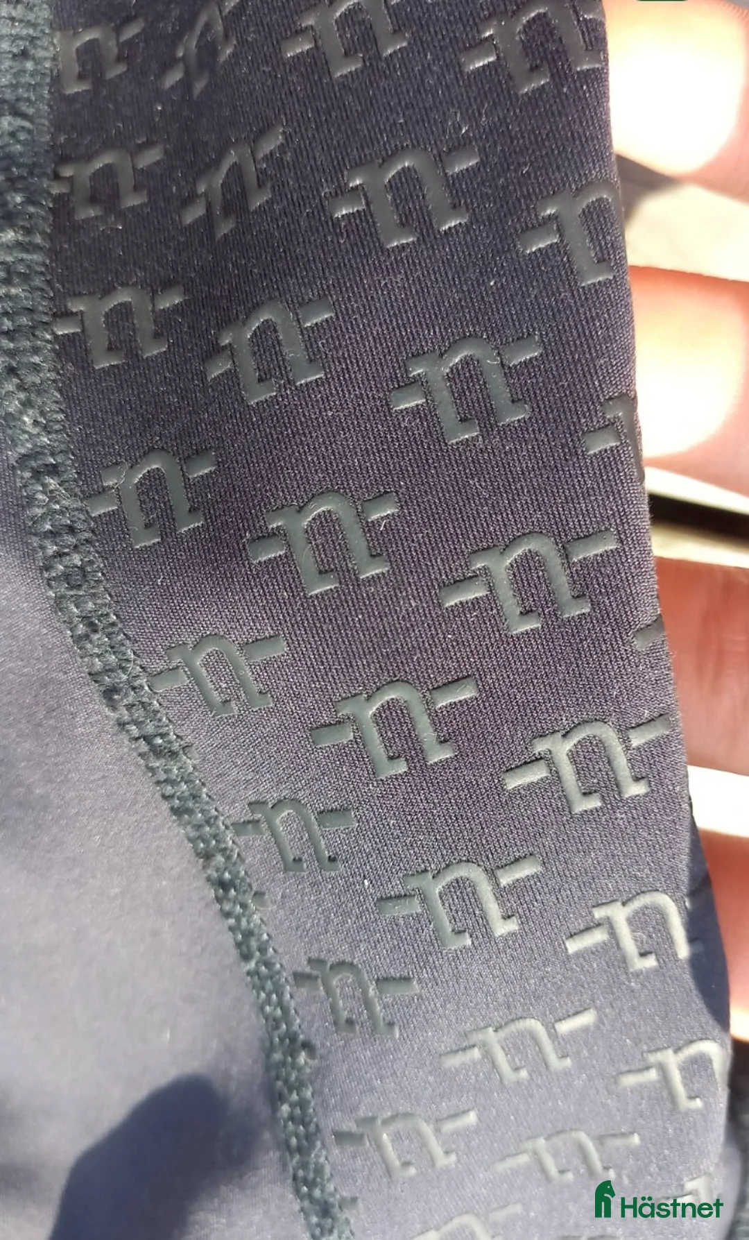 Ridbyxor ryttarutrustning till salu: Fina Uhip ridtights i mörk blå🌸 i Tanumshede - Annons 3