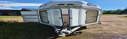 Hästtransporter  fordon & transport till salu: Boj Bravo 216S - 03 i Horndal - Annons 1
