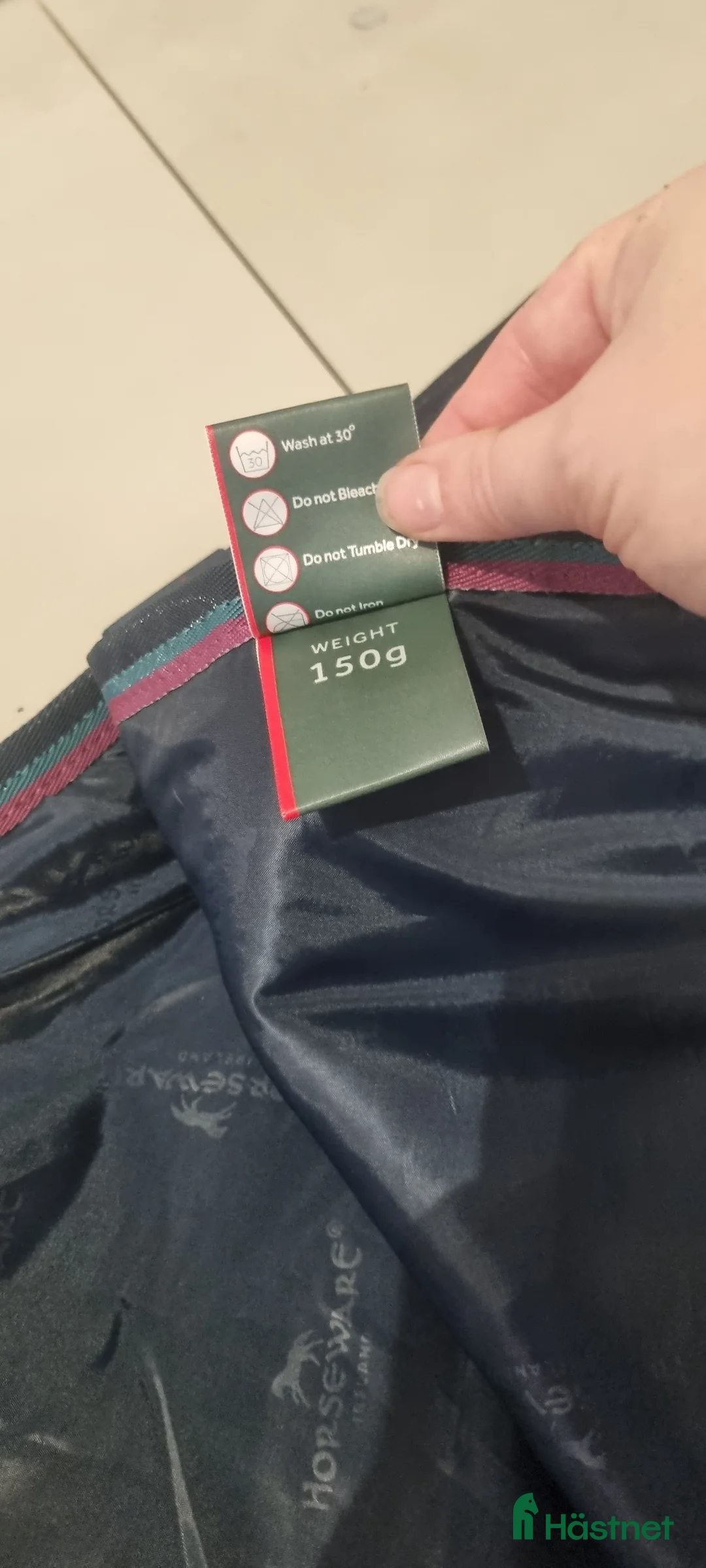 Täcken hästutrustning till salu: 150g hals till Horseware Rambo utetäcken, stl M  i Södertälje - Annons 4