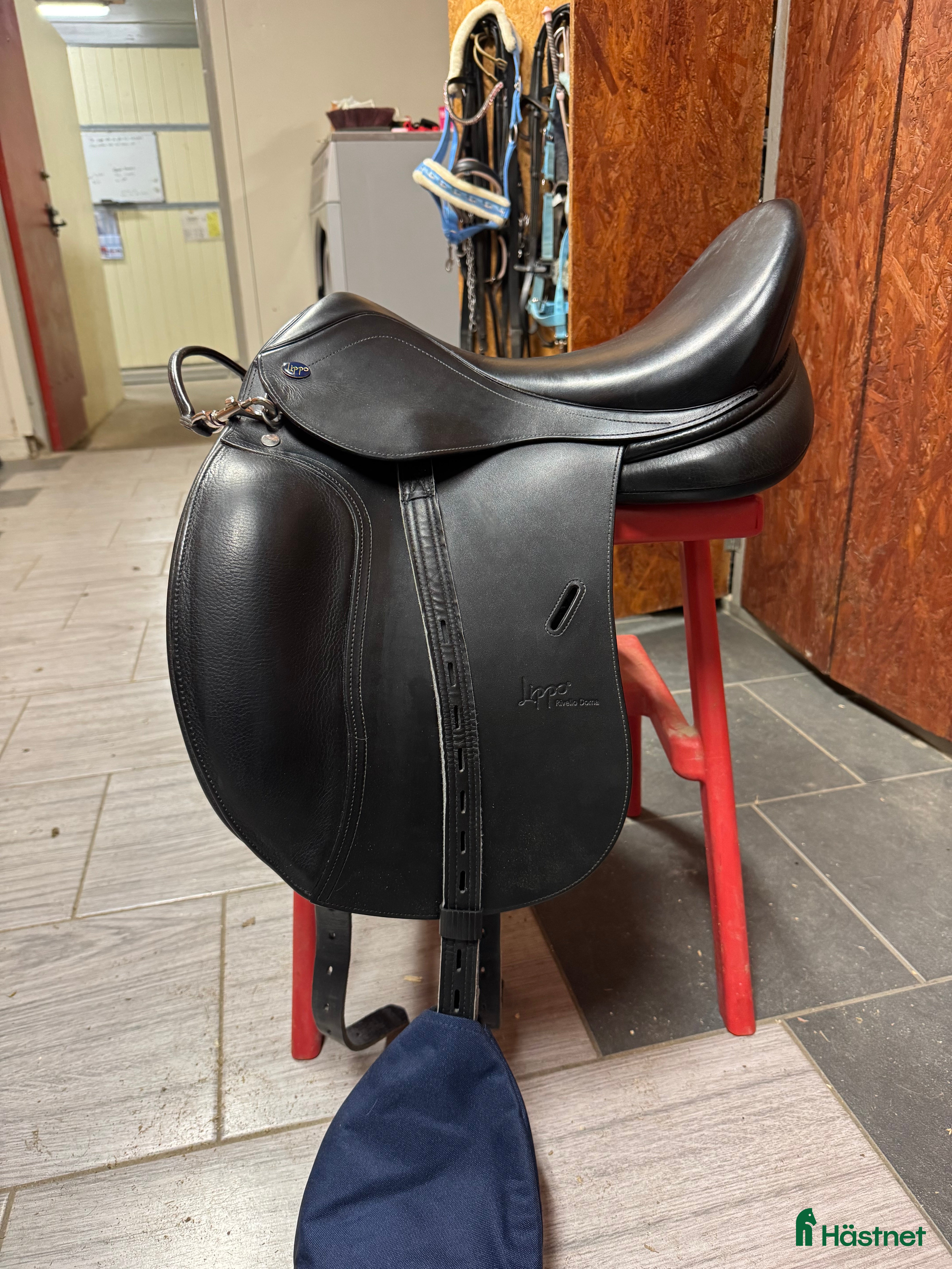 Sadlar hästutrustning Fin dressyrponnysadel i Strömstad - Annons 8