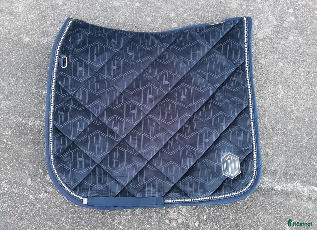 Schabrak & Vojlockar hästutrustning till salu: Schabrak  - Annons 1