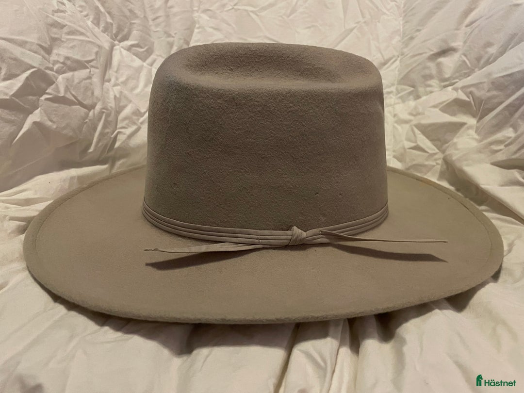 Övrig Ryttarutrustning ryttarutrustning till salu: Cowboyhattar av olika märken  i Umeå - Annons 6