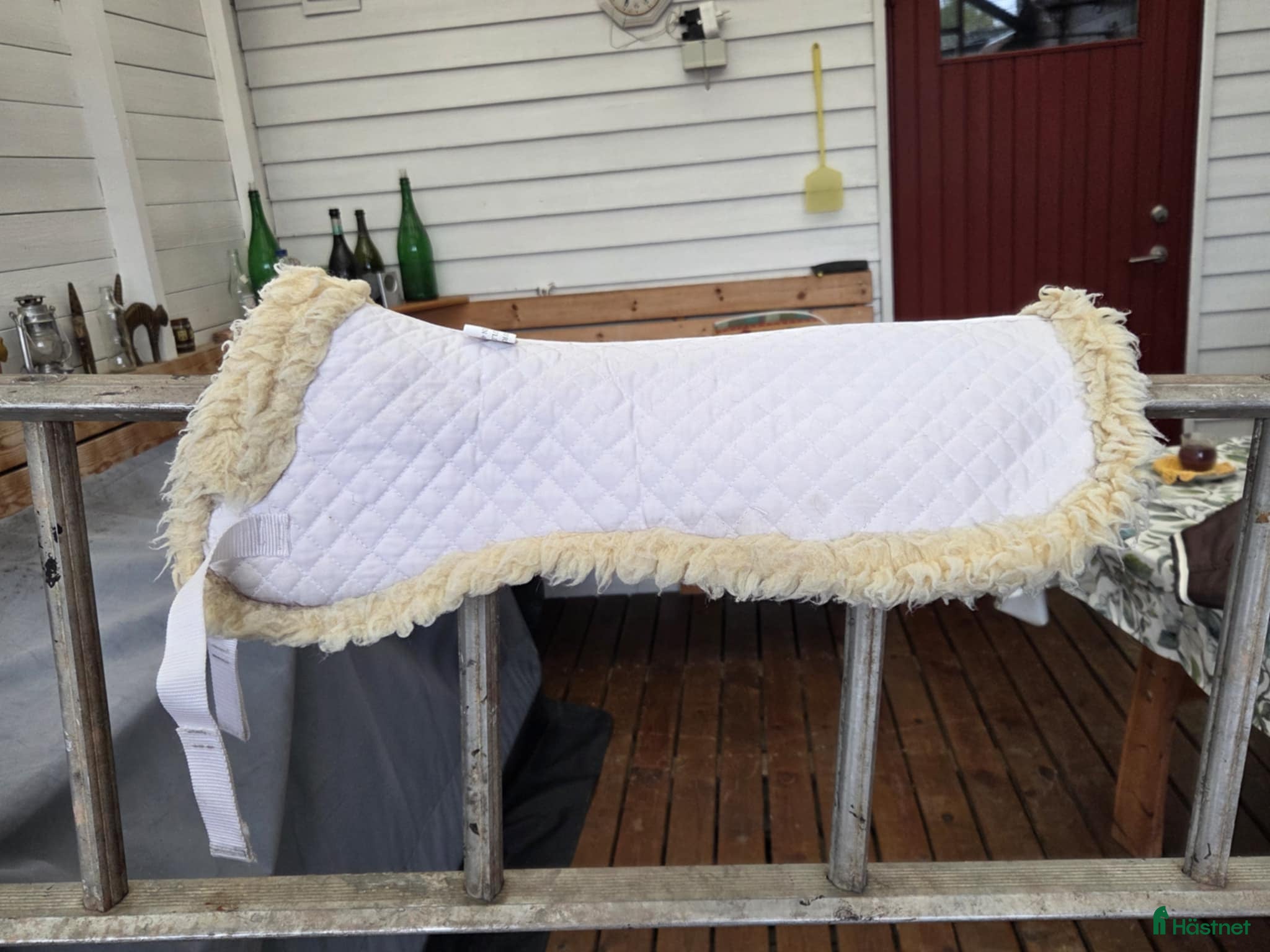 Sadeltillbehör hästutrustning till salu: Sadelpad i Virsbo - Annons 9