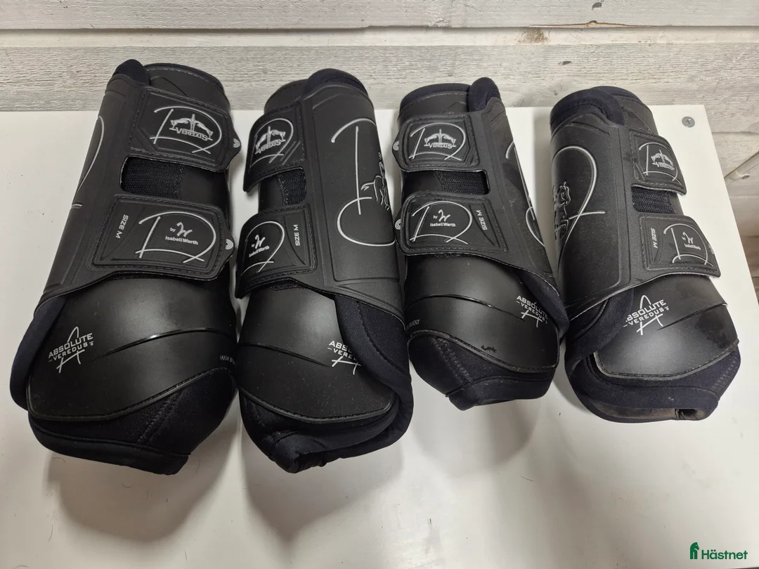 Benskydd hästutrustning till salu: Veredus skydd  - Annons 1