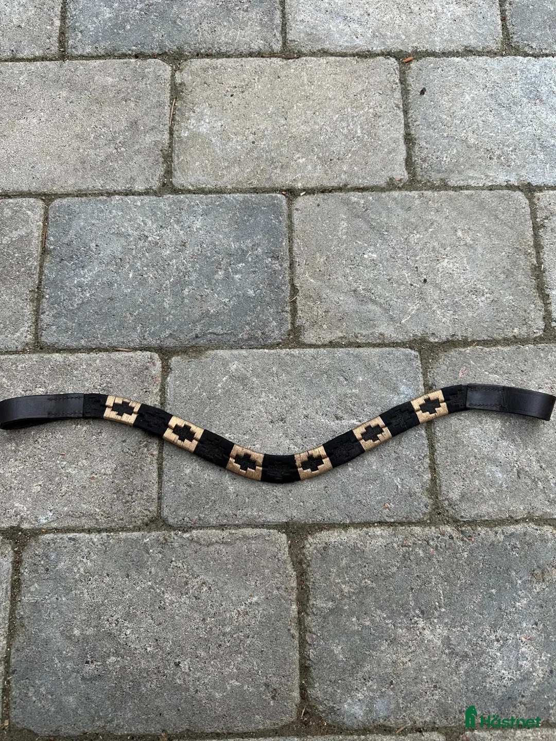 Träns hästutrustning till salu: Maya Delorez pannband  - Annons 1