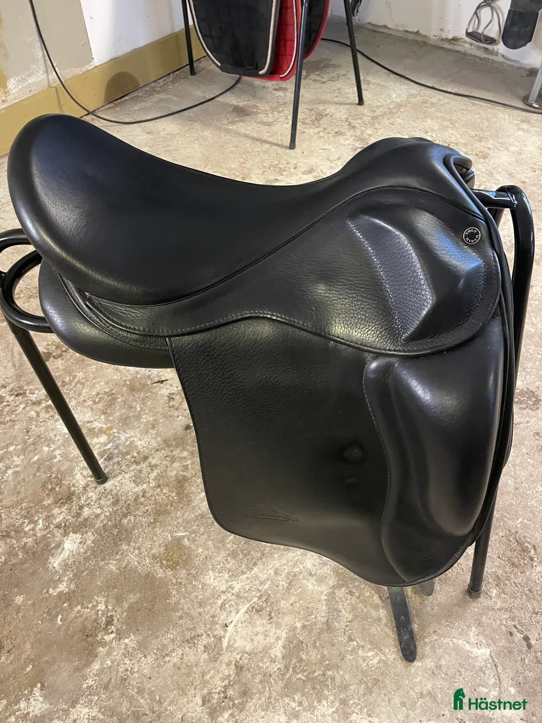 Sadlar hästutrustning till salu: Fin & välskött ULLstoppad Töltrider Glampi  - Annons 4
