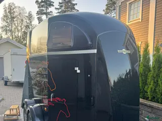 Hästtransporter fordon & transport till salu: Humbaur Zephir Aero – Sadelkammare – Besiktigad - Annons 16