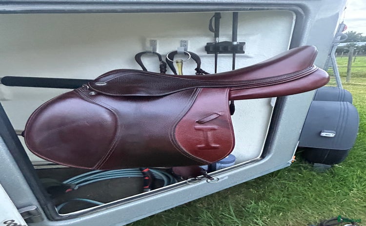 Sadlar hästutrustning till salu i Göteborg - Annons 4