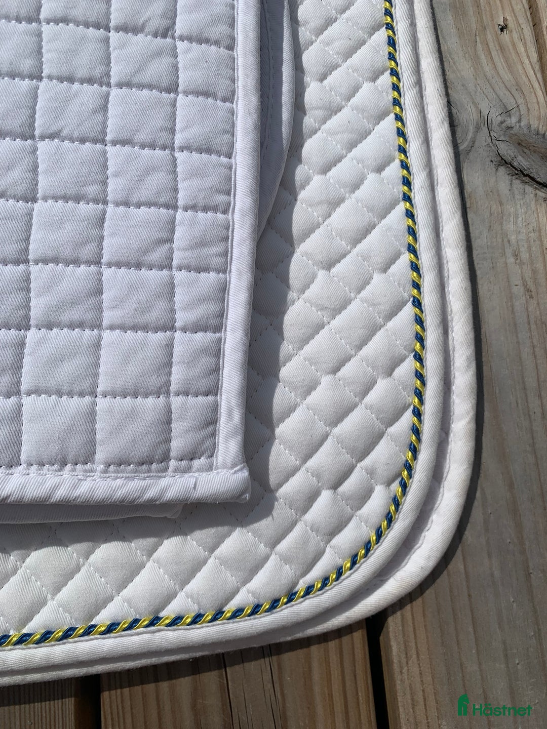 Schabrak & Vojlockar hästutrustning till salu: Dressyrschabrak 90kr för båda, 60kr/st i Jönköping - Annons 1