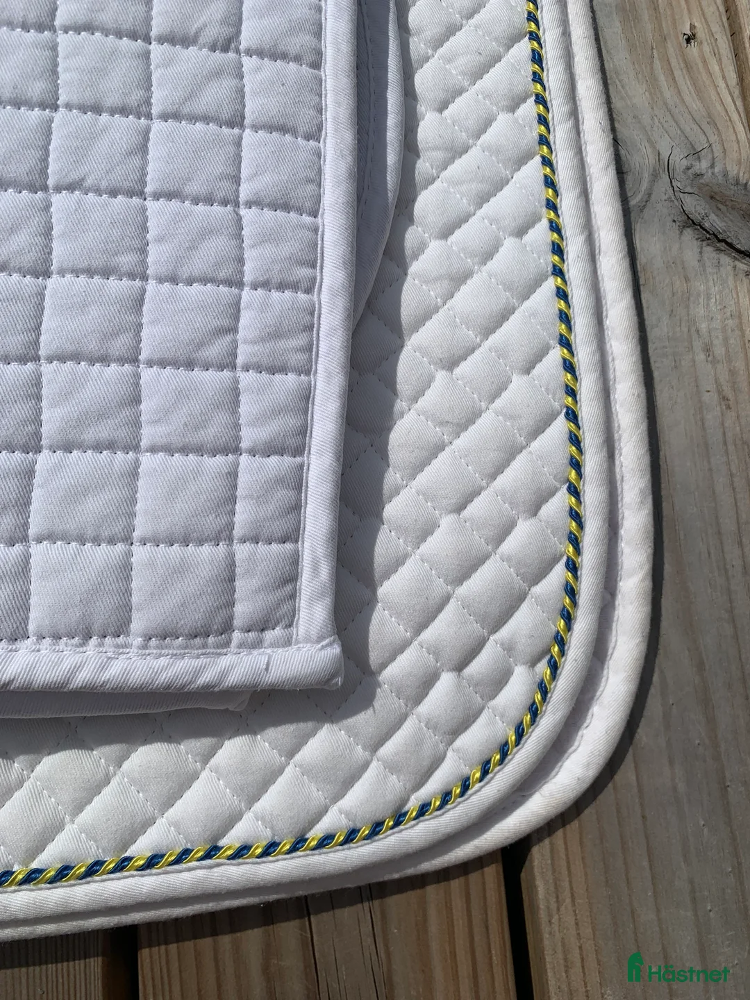 Schabrak & Vojlockar hästutrustning till salu: Dressyrschabrak 90kr för båda, 60kr/st i Jönköping - Annons 1