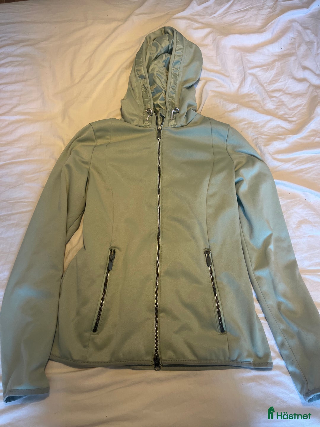 Övrig Ryttarutrustning ryttarutrustning till salu: Fin mintgrön Pikeur hoodie i Kalmar - Annons 1