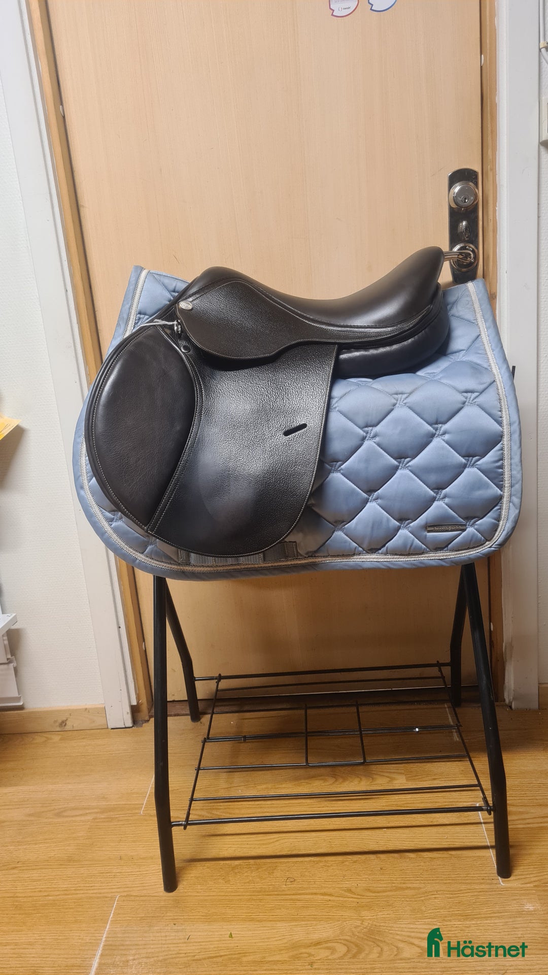 Sadlar hästutrustning till salu: Knights Sir Walter  i Hamneda - Annons 1