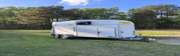 Hästtransporter  fordon & transport till salu: Thule Royal 200 XT - Annons 1
