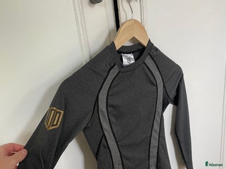 Övrigt Ridkläder ryttarutrustning till salu: Maya delorez tröjor i Varberg - Annons 1