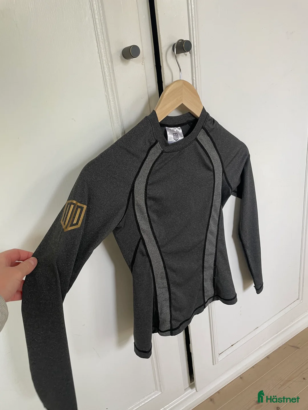 Övrigt Ridkläder ryttarutrustning till salu: Maya delorez tröjor - Annons 1