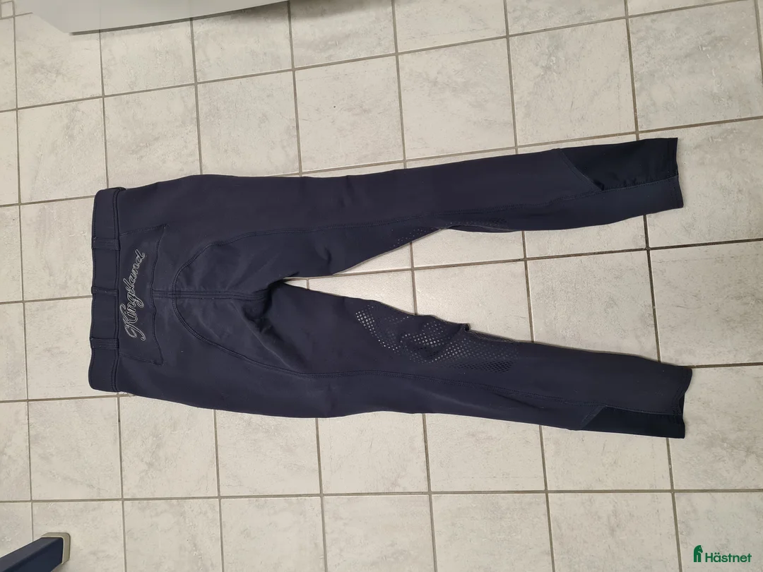 Ridbyxor ryttarutrustning till salu: Kingsland ridbyxor 34 - Annons 3