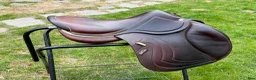 Sadlar hästutrustning till salu: CWD-sadel 2Gs Mademoiselle 18" 2L.  - Annons 1