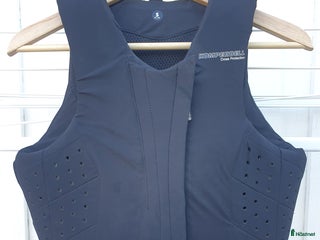 Säkerhetsvästar ryttarutrustning till salu: Komperdell cross protection i Linköping - Annons 1