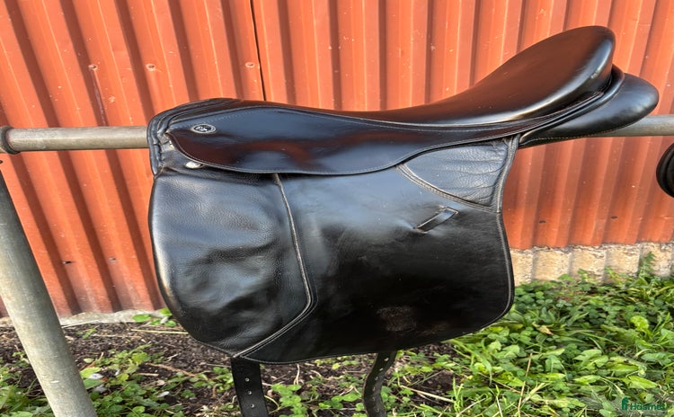 Sadlar hästutrustning till salu i Ödåkra - Annons 4