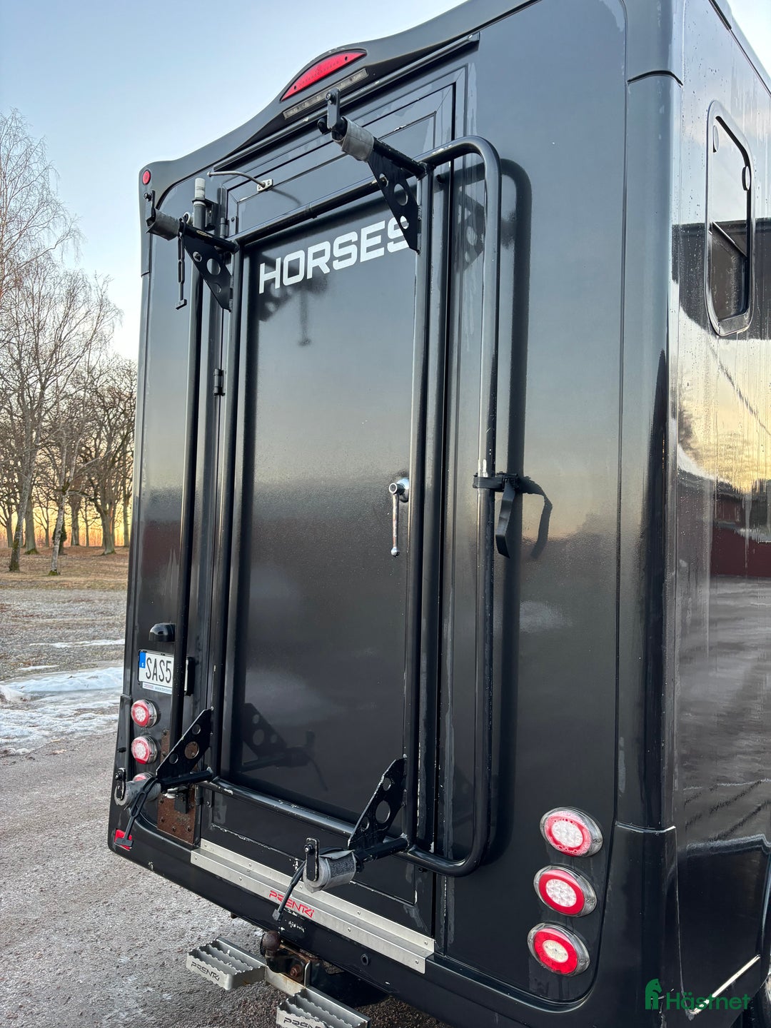 Hästlastbilar  fordon & transport till salu: Välutrustad hästlastbil Prenki -2021 i Flyinge - Annons 4