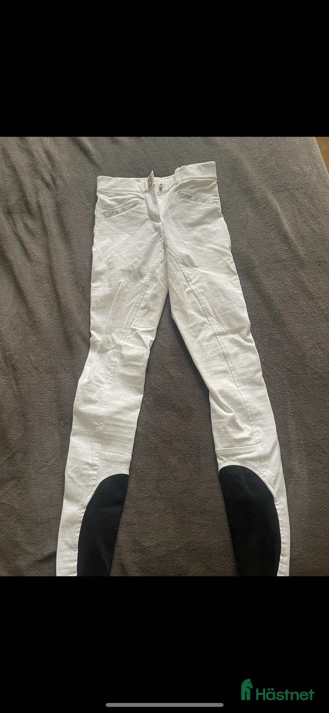 Ridbyxor ryttarutrustning till salu: Vita ridbyxor från equiline - Annons 1