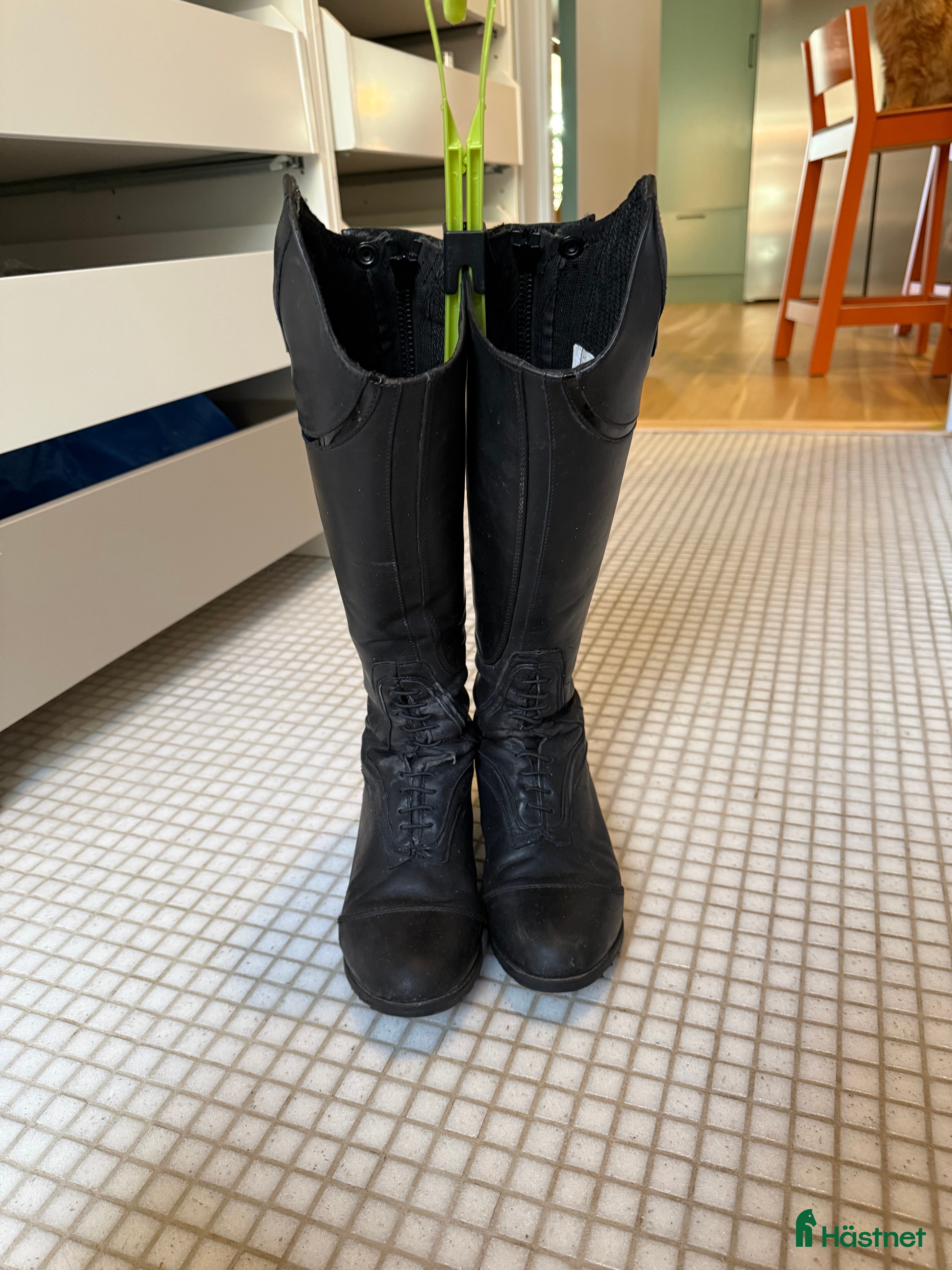 Ridstövlar ryttarutrustning till salu: Mountain Horse Souvereign Young ridstövlar i Ekerö - Annons 3