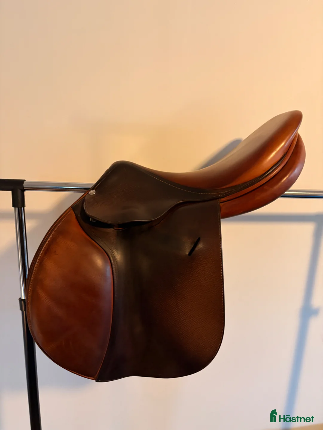 Sadlar hästutrustning till salu: Butet - Annons 1