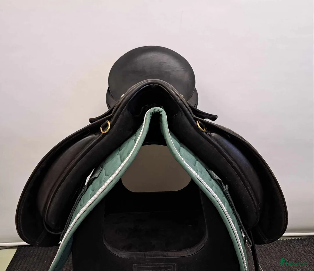 Sadlar hästutrustning till salu: Edinburgh 17 3 i Färnäs - Annons 2