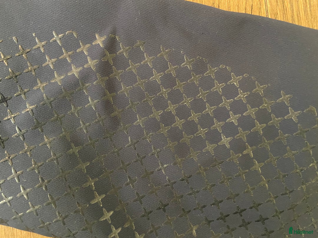 Ridbyxor ryttarutrustning till salu: Snygga ridbyxor med strass i Varberg - Annons 4