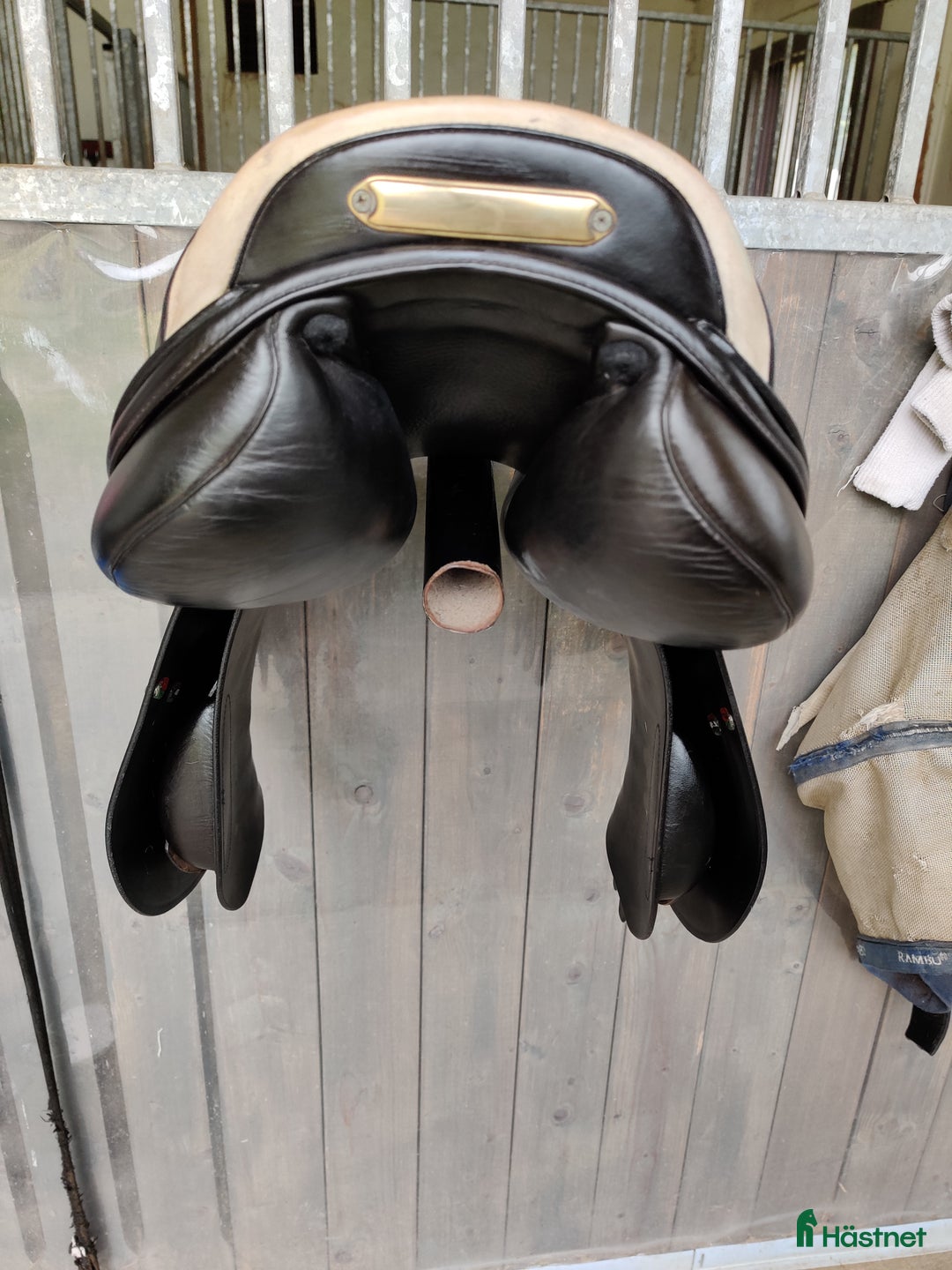 Sadlar hästutrustning till salu: Hoppsadel Prestige Arezzo, 17" i Enköping - Annons 8