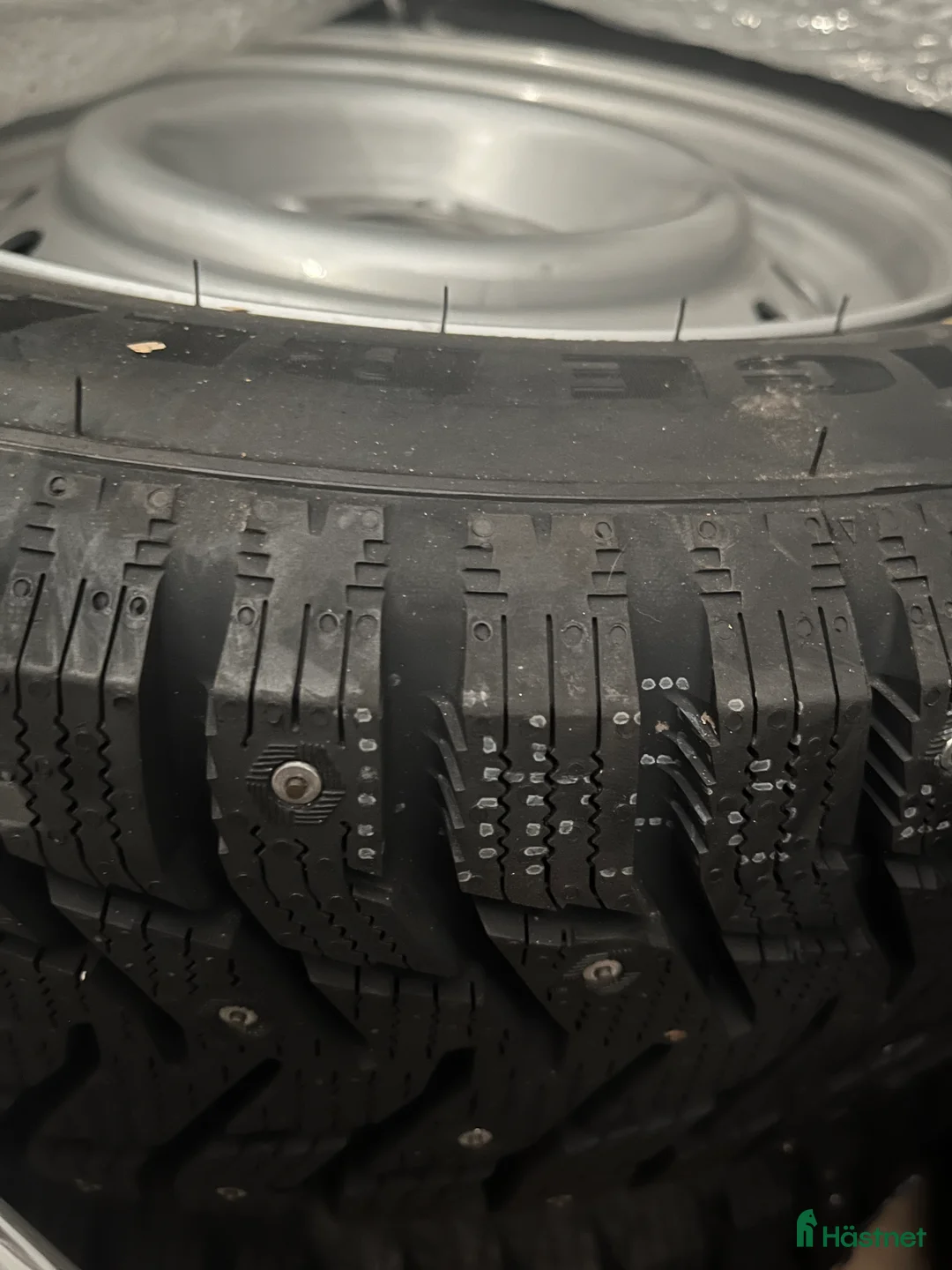 Övrigt fordon & transport till salu: Dubbdäck på fälg till hästtransport/släp i Leksand - Annons 2