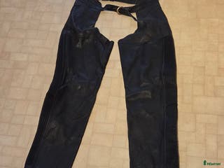 Ridbyxor ryttarutrustning till salu: Långa skinnchaps strl M i Hudiksvall - Annons 11