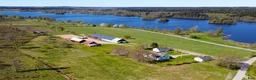  hästgårdar till salu: Gård med strandläge i Dalum - Annons 2