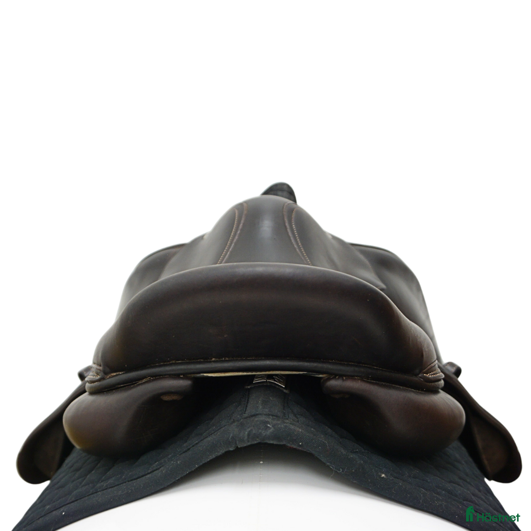 Sadlar hästutrustning till salu: Voltaire Stuttgart 17,5" i Upplands Väsby - Annons 3